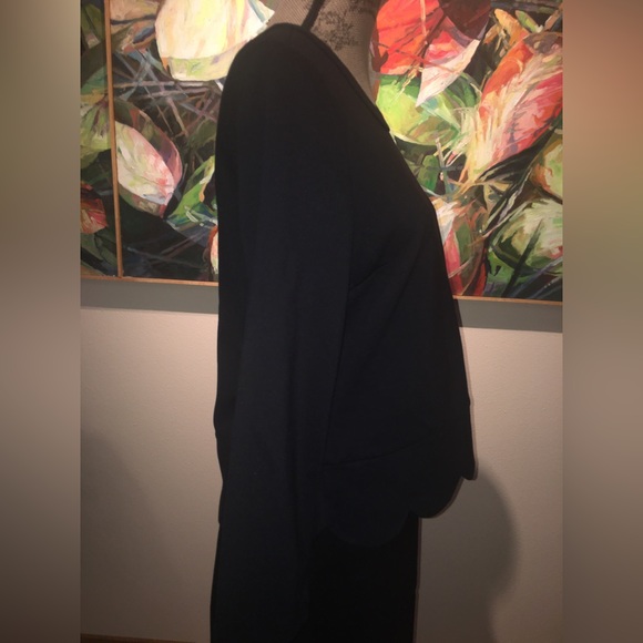 Kate Spade Ponte Scallop Crop Long Sleeve Black Top. Size 10. - Picture 6 of 17